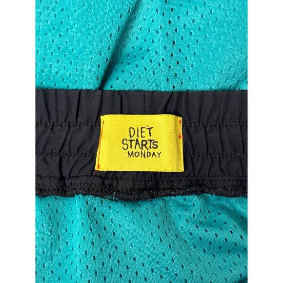 Diet Starts Monday Shorts XXL Mens Mesh Drawstring Waist Globe Graphic 6" - Picture 6 of 8